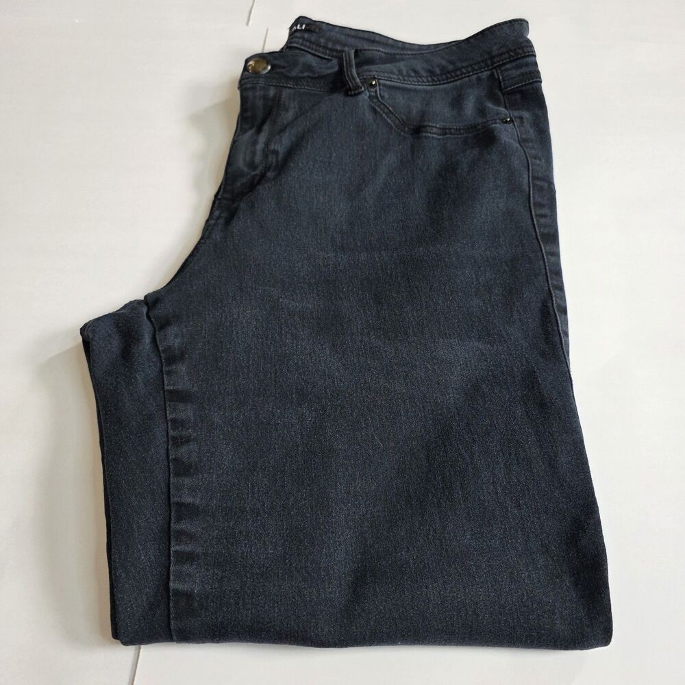 Roz & Ali Straight Leg Mid Rise Jeans Women's Size 16 Black Wash